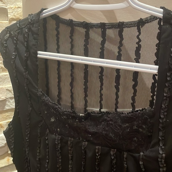 Lace mesh black tank top - Picture 3 of 5